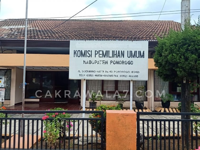 Foto : Kantor Komisi Pemilihan Umum Kabupaten Ponorogo Foto : Kantor Komisi Pemilihan Umum Kabupaten Ponorogo