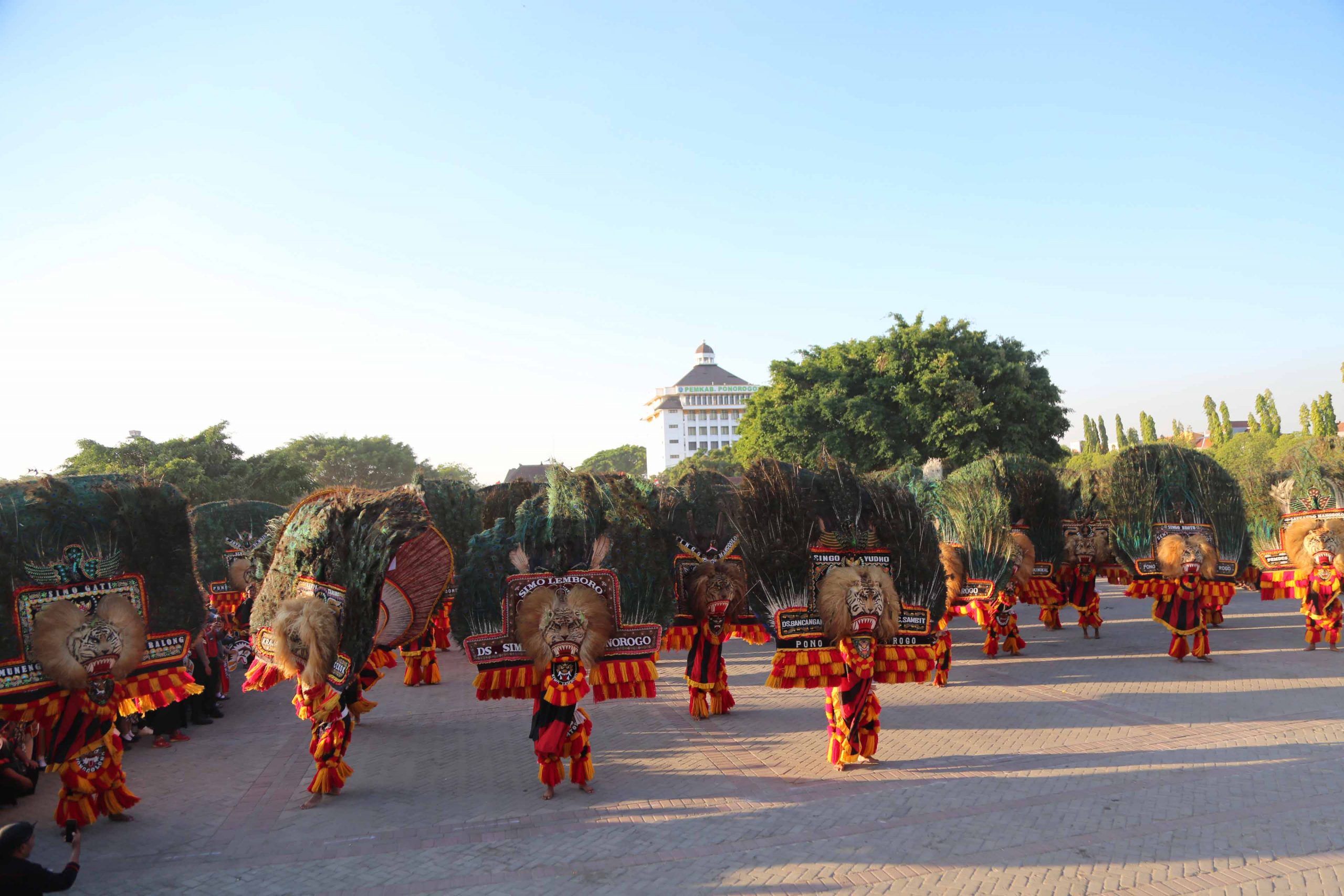 Serenade Reog Obyog Guncang Alun-Alun Ponorogo